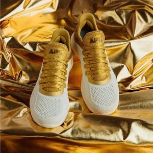 APL Athletic Propulsion Labs TechLoom Tracer sneaker size 9